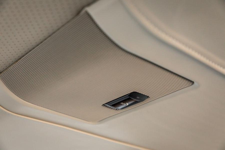 Детали интерьера Rolls-Royce Phantom EWB 2007 года  (NA) (фото 64 из 105)